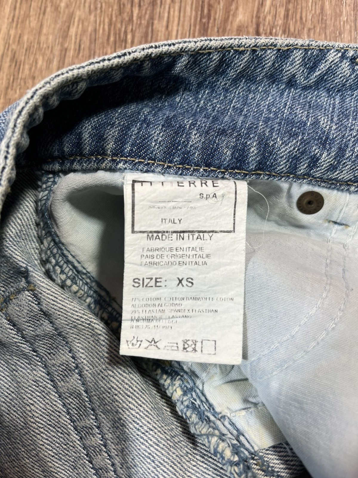 Dolce & Gabbana Dolce & Gabbana Vintage Skirt Big Logo Size 27" / US 4 / IT 40 - 9 Thumbnail
