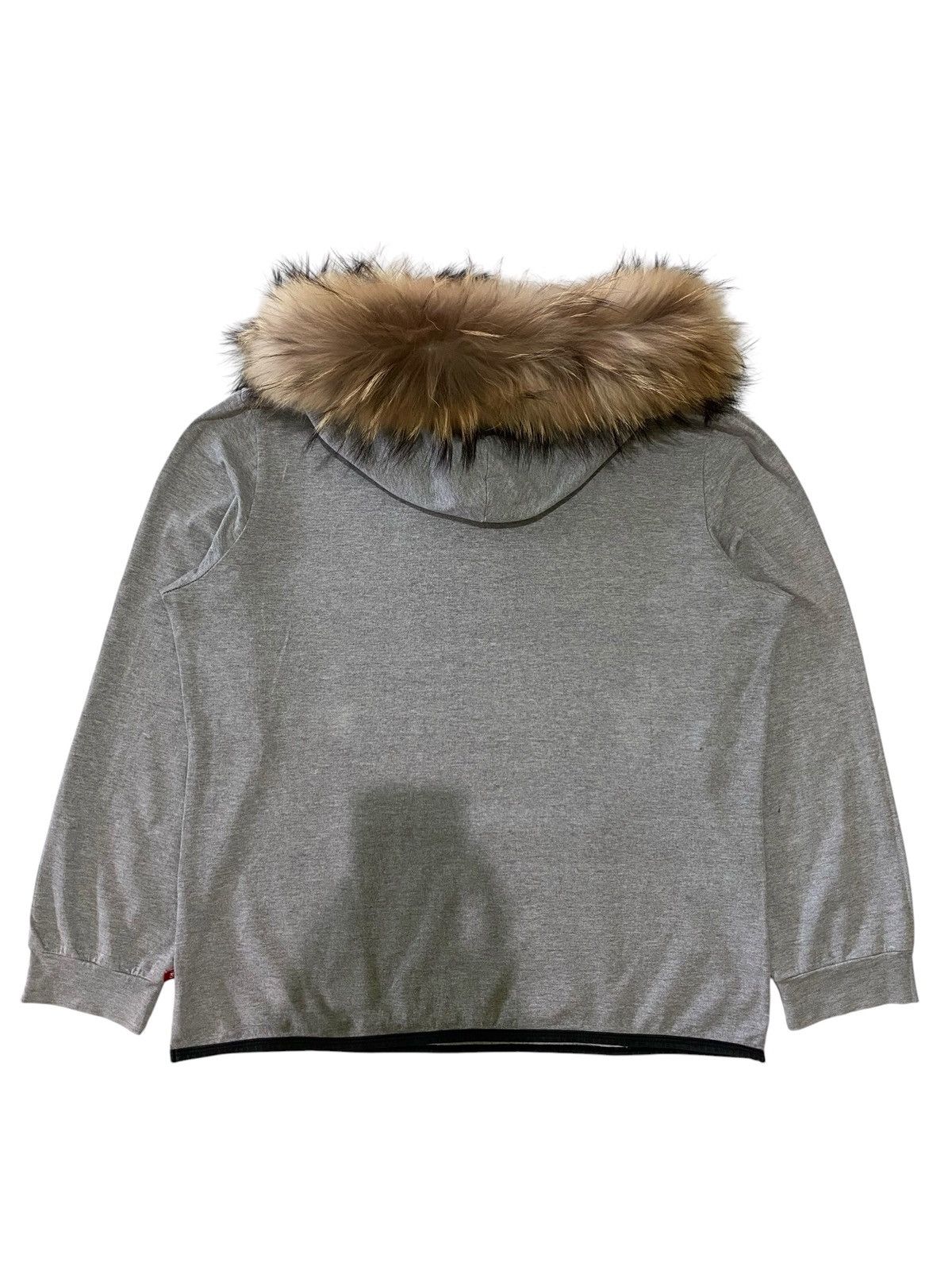Japanese Brand Fur Japanese Clean Aesthetic Hoodie Essential Wear Style Size US L / EU 52-54 / 3 - 6 Thumbnail