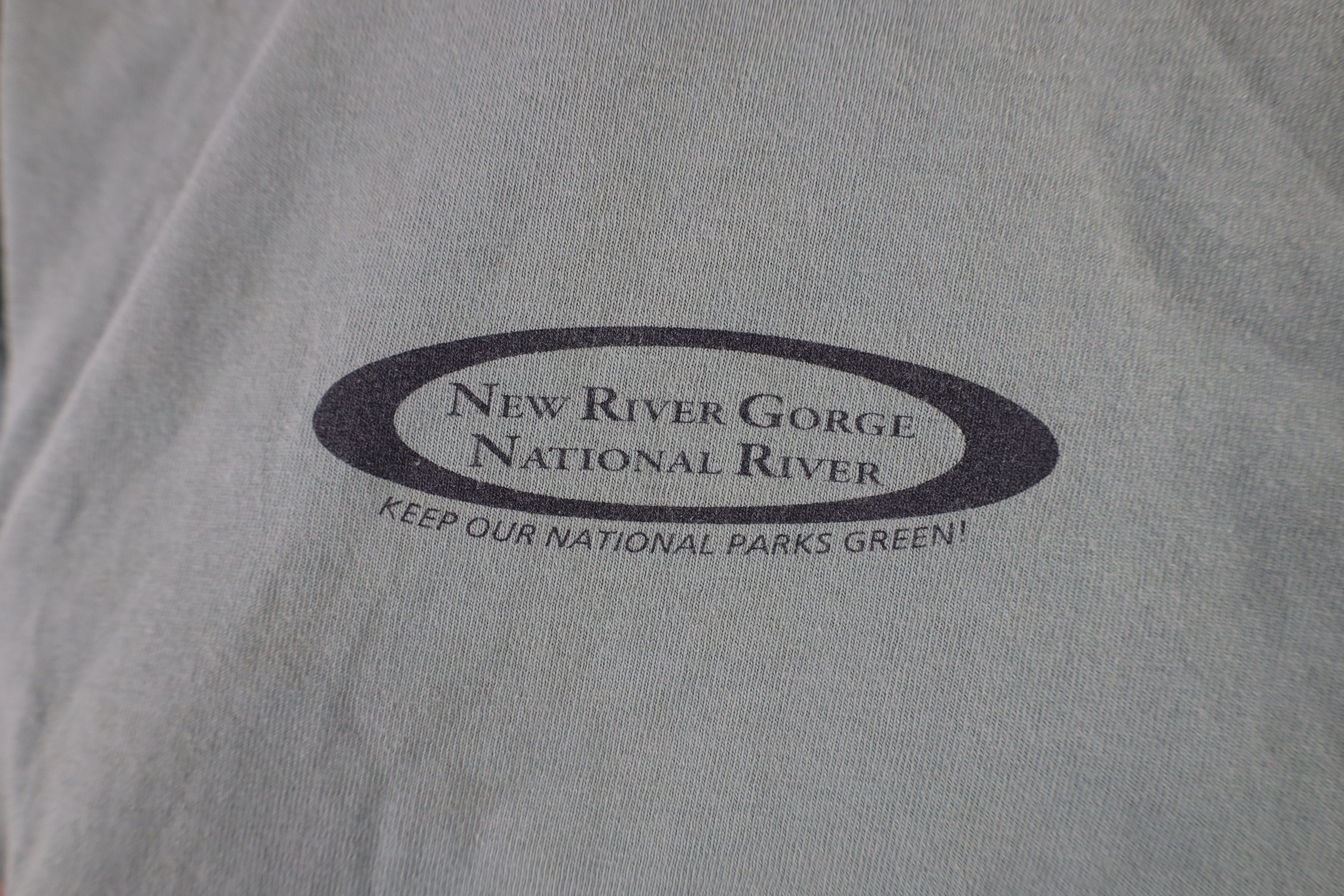Vintage Vintage 90s Streetwear New River Gorge National T-Shirt USA Size US L / EU 52-54 / 3 - 4 Thumbnail
