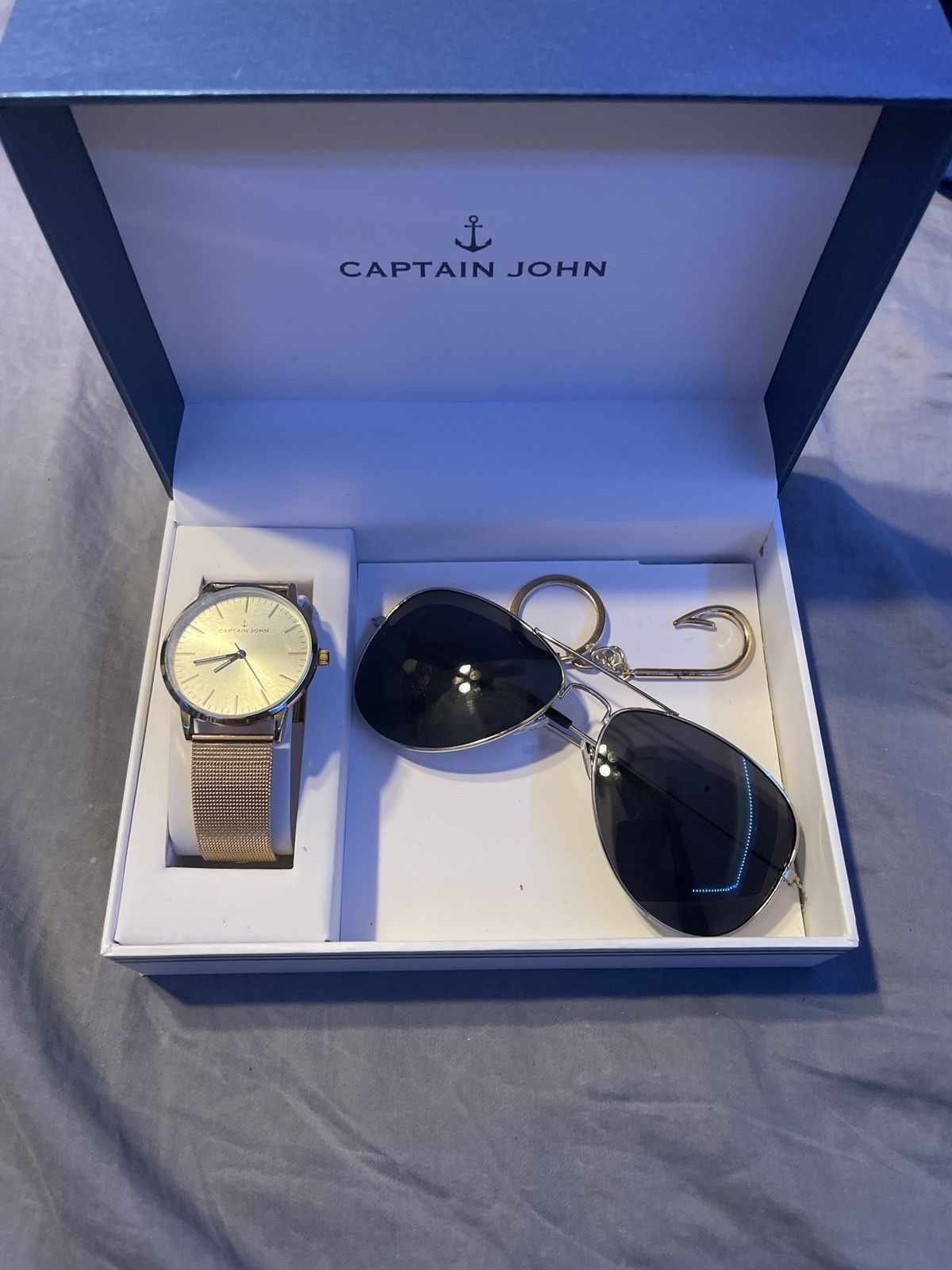 Watch Men's Sunglasses and Key Chain Set by Captain John