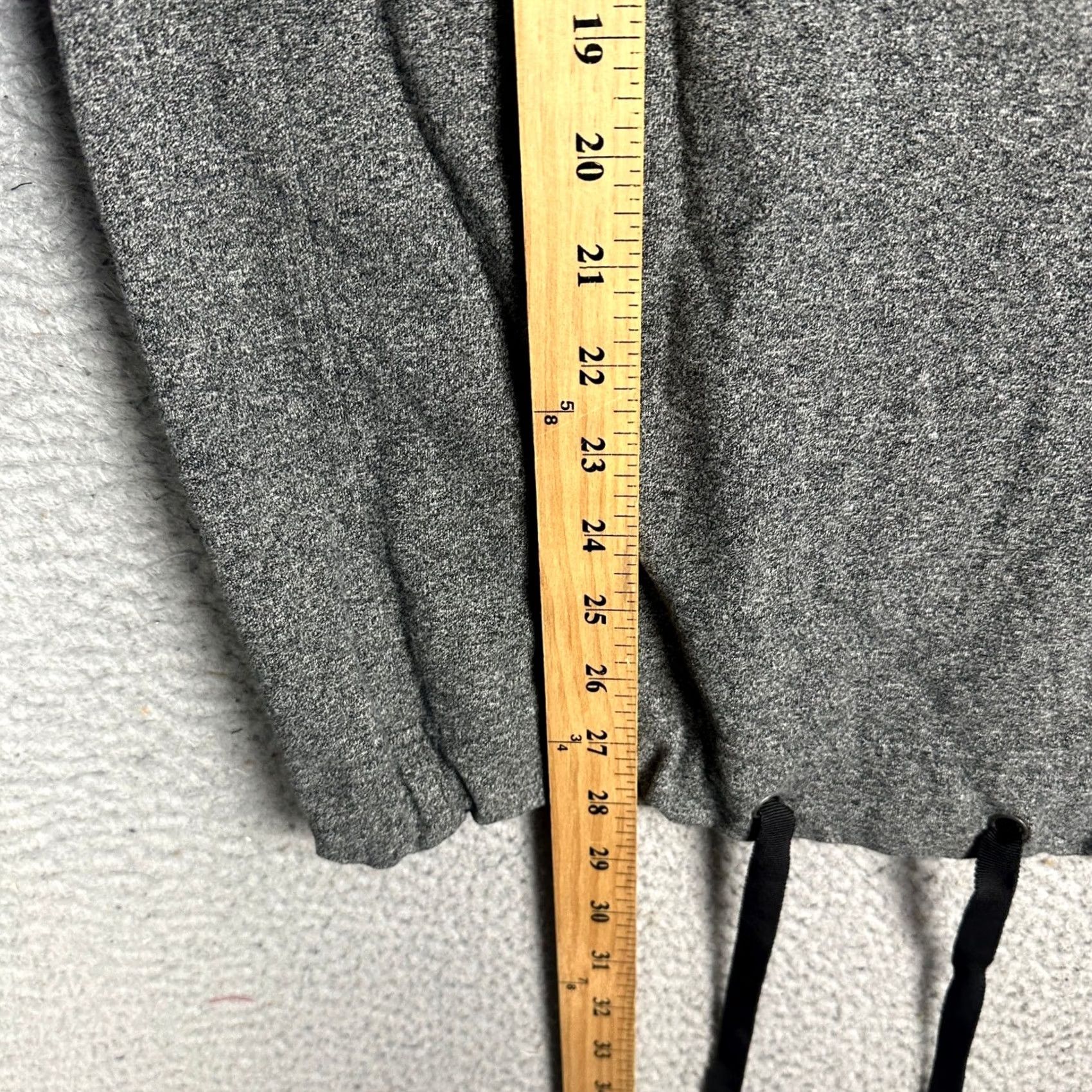 Lululemon Lululemon Athletica Womens T-Shirt Size 2 Gray Knit Short Sleeve Tee Size XS / US 0-2 / IT 36-38 - 5 Thumbnail