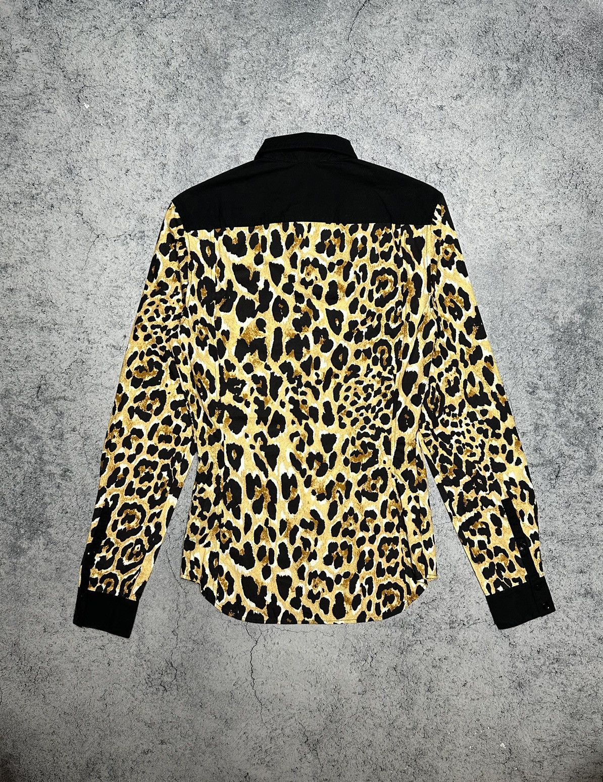H&M × Paco Rabanne H&M x Paco Rabanne Leopard Print Shirt Size XS / US 0-2 / IT 36-38 - 7 Thumbnail