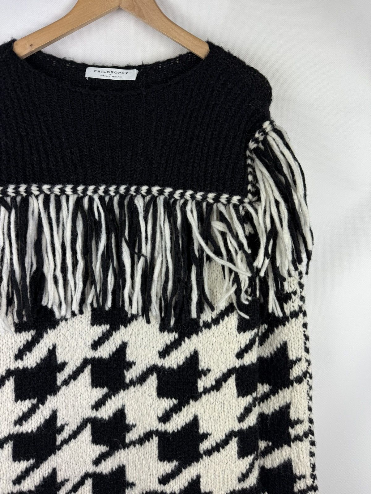 Philosophy di Lorenzo Serafini Philosophy Di Lorenzo Serafini Heavy Knitted Sweater Dress Size M / US 6-8 / IT 42-44 - 5 Thumbnail
