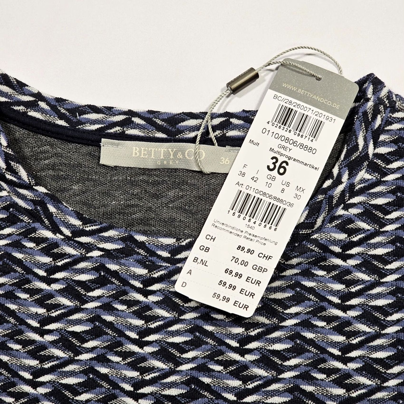 Vintage Betty Barclay Jumper Blue Geometric Knit Pullover Women UK 10 Round Neck Long Sleeve Casual Travel Size L / US 10 / IT 46 - 3 Thumbnail