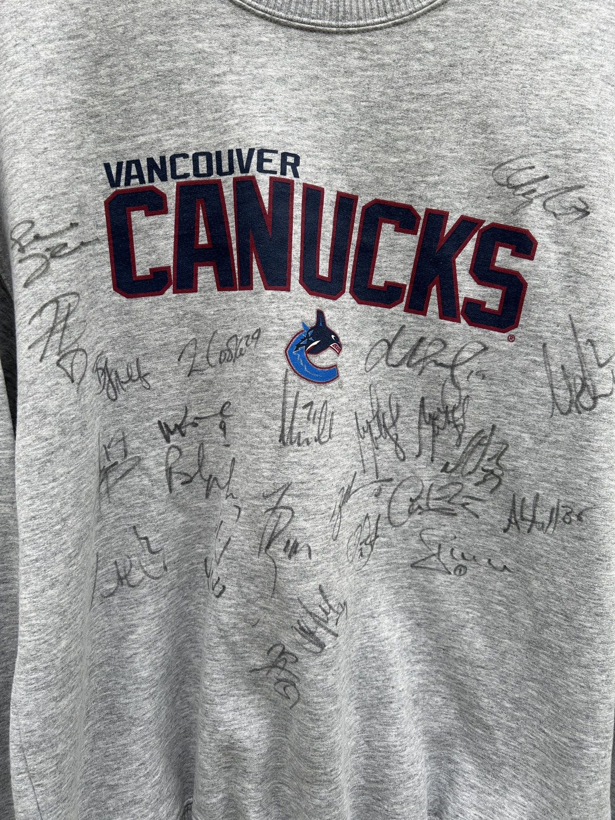 Ccm Vintage CCM Vancouver Canucks NHL Autographed Signed Sweat Size US M / EU 48-50 / 2 - 3 Thumbnail