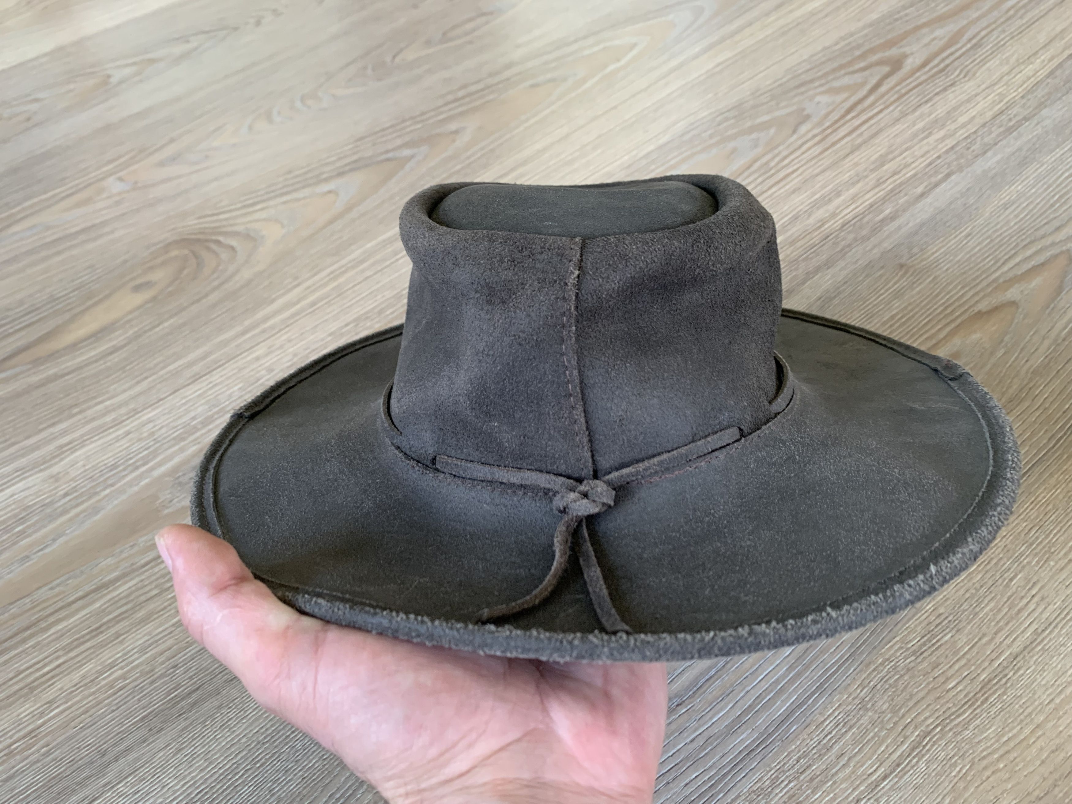 Designer Vintage Hand Made Leather Hat Size ONE SIZE - 4 Thumbnail