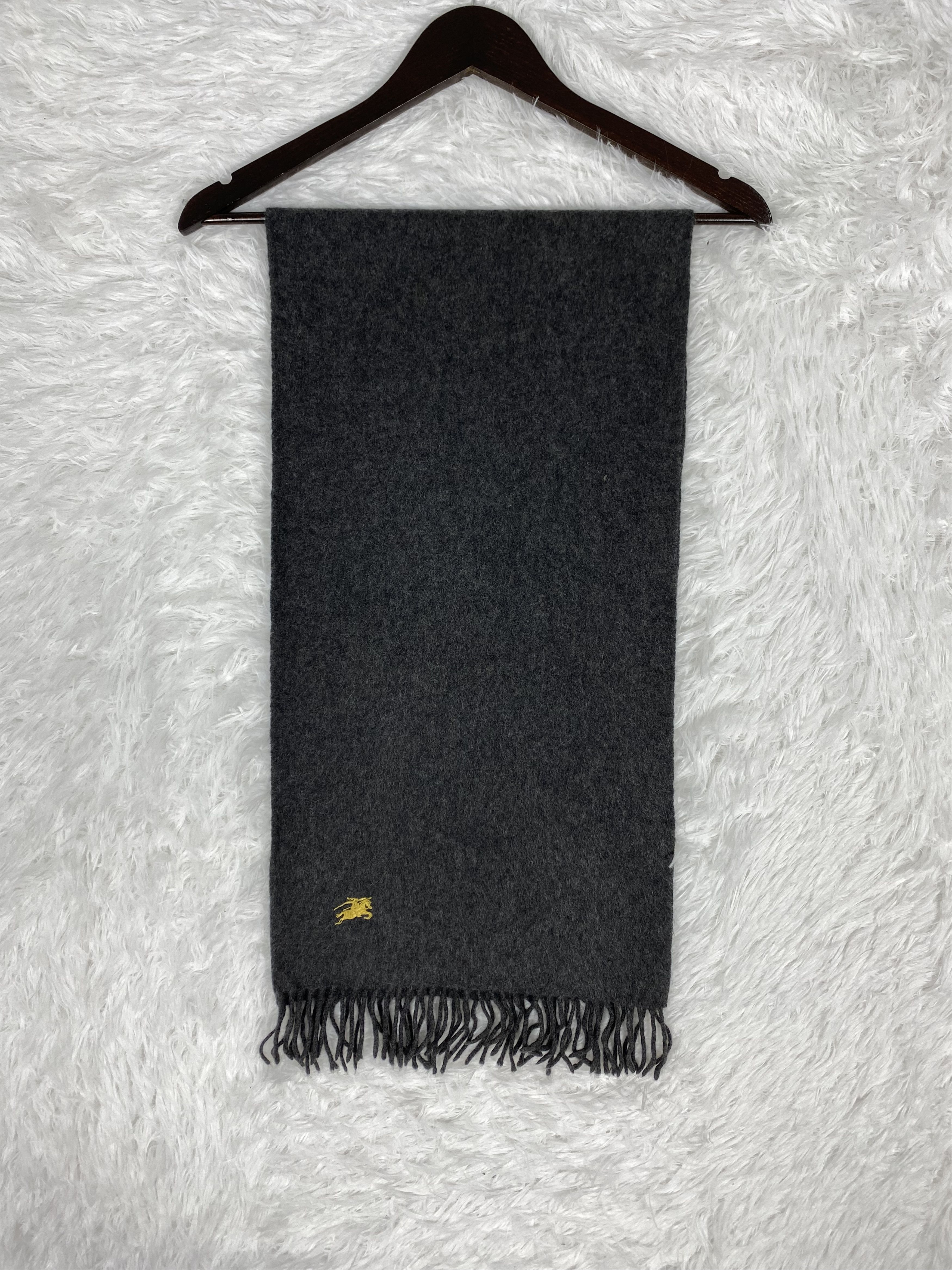 Burberry Vintage Burberry Scarf / Muffler Neckwear PM0015 Size ONE SIZE - 8 Thumbnail