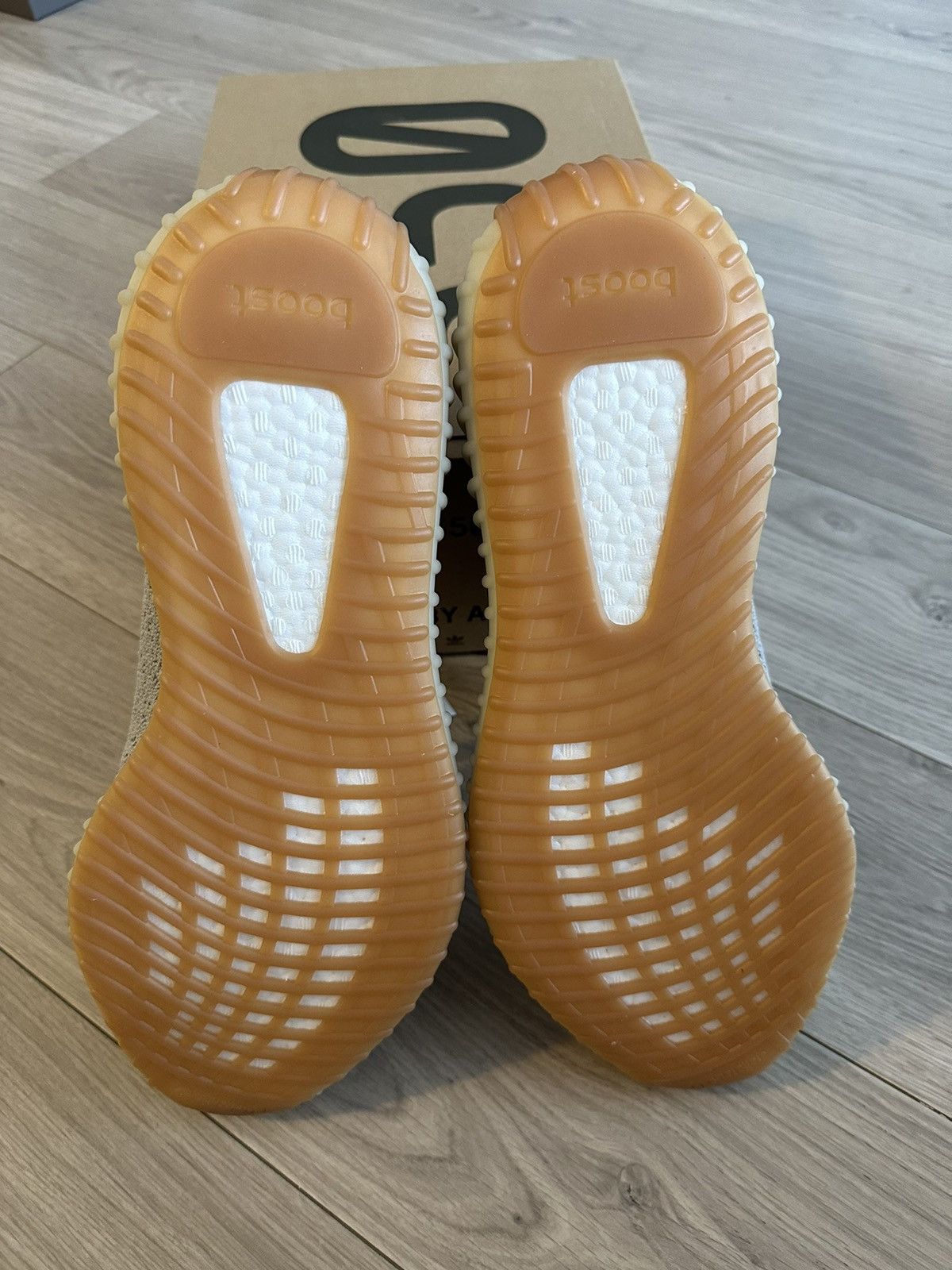 YEEZY BOOST 350 V2 Sesame