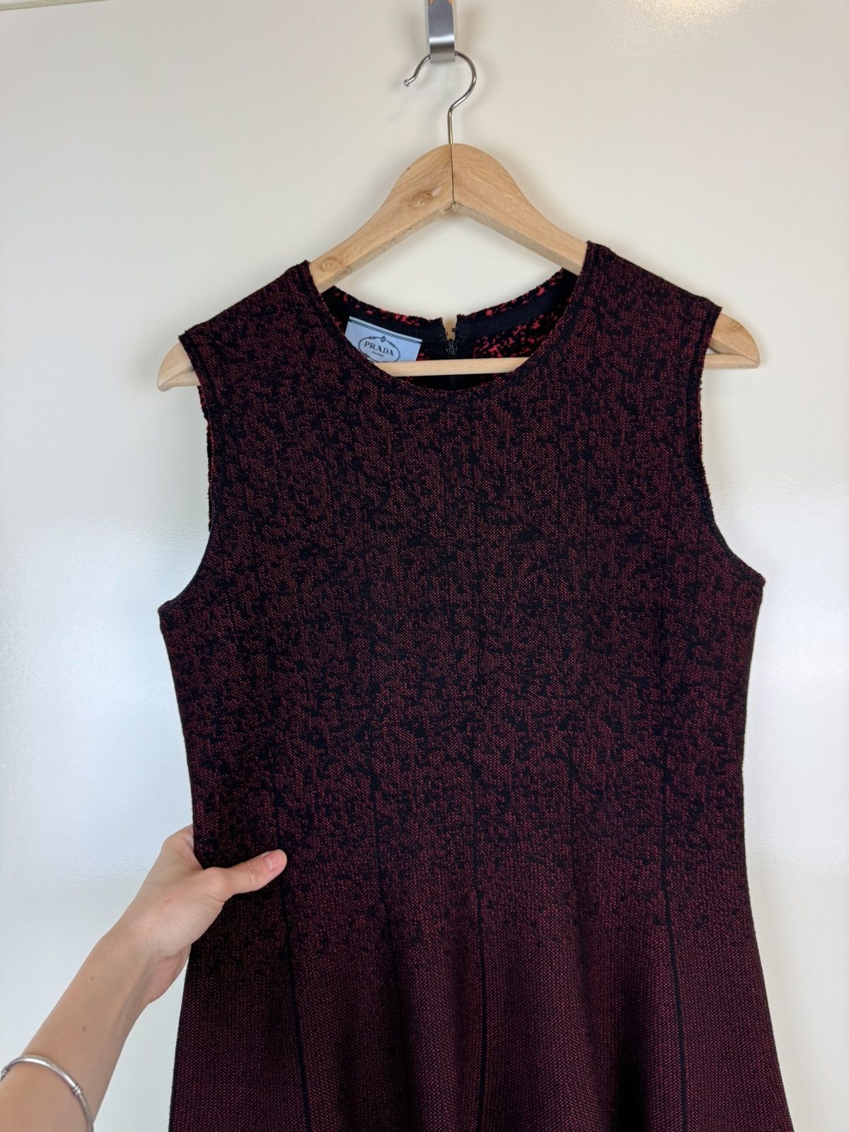 Prada Prada wool burgundy red dress midi gown evening winter M Size M / US 6-8 / IT 42-44 - 8 Thumbnail