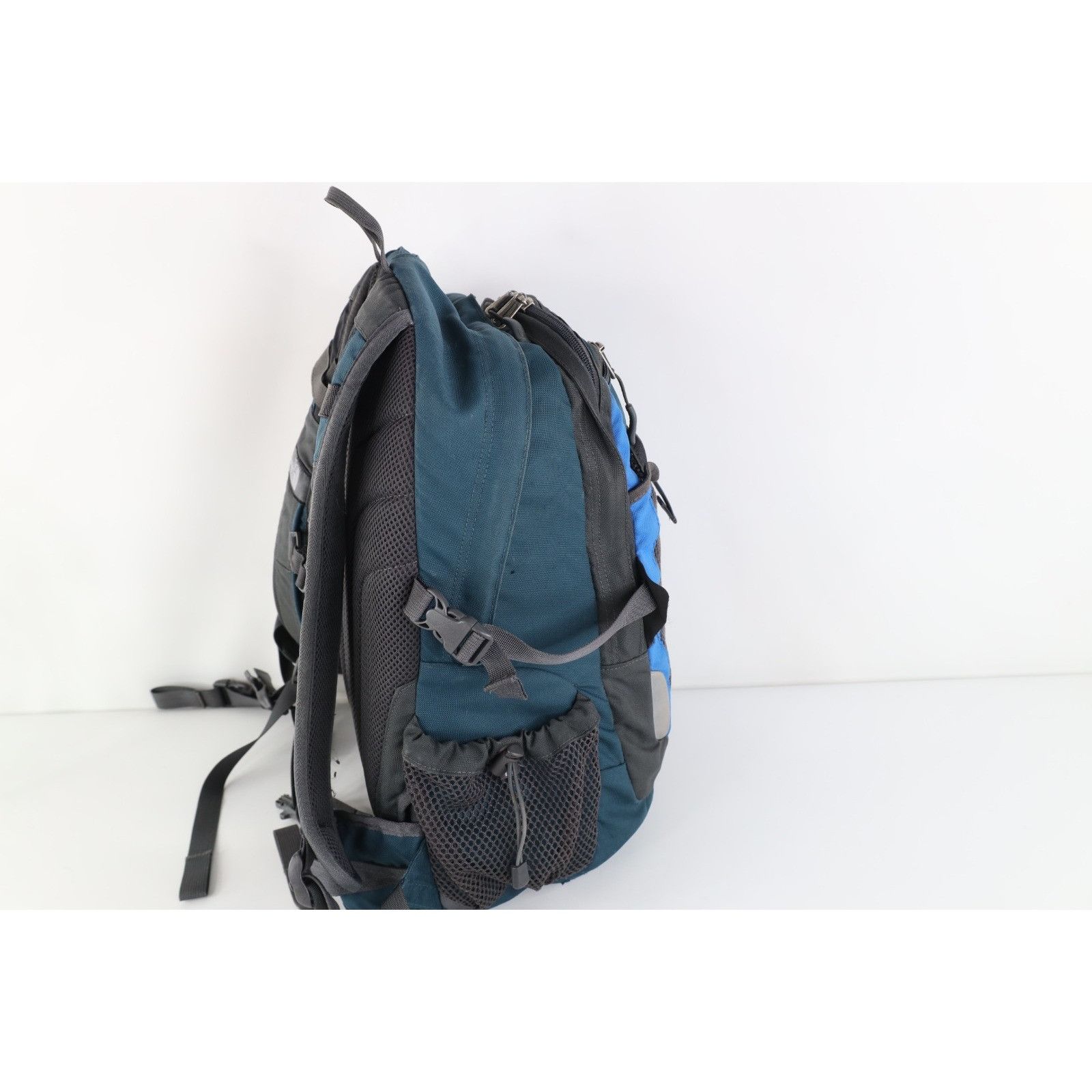 Vintage Vintage The North Face Distressed Angkor Hiking Backpack Size ONE SIZE - 11 Thumbnail