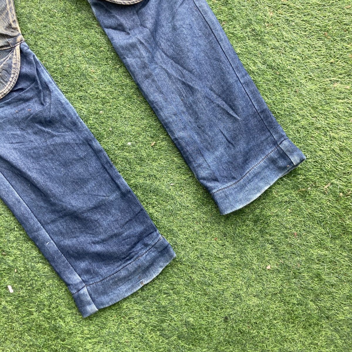 Marithe + Francois Girbaud LE JEAN DE MARITHE FRANCOIS GIRBAUD DISTRESSED JEANS Size US 36 / EU 52 - 6 Thumbnail