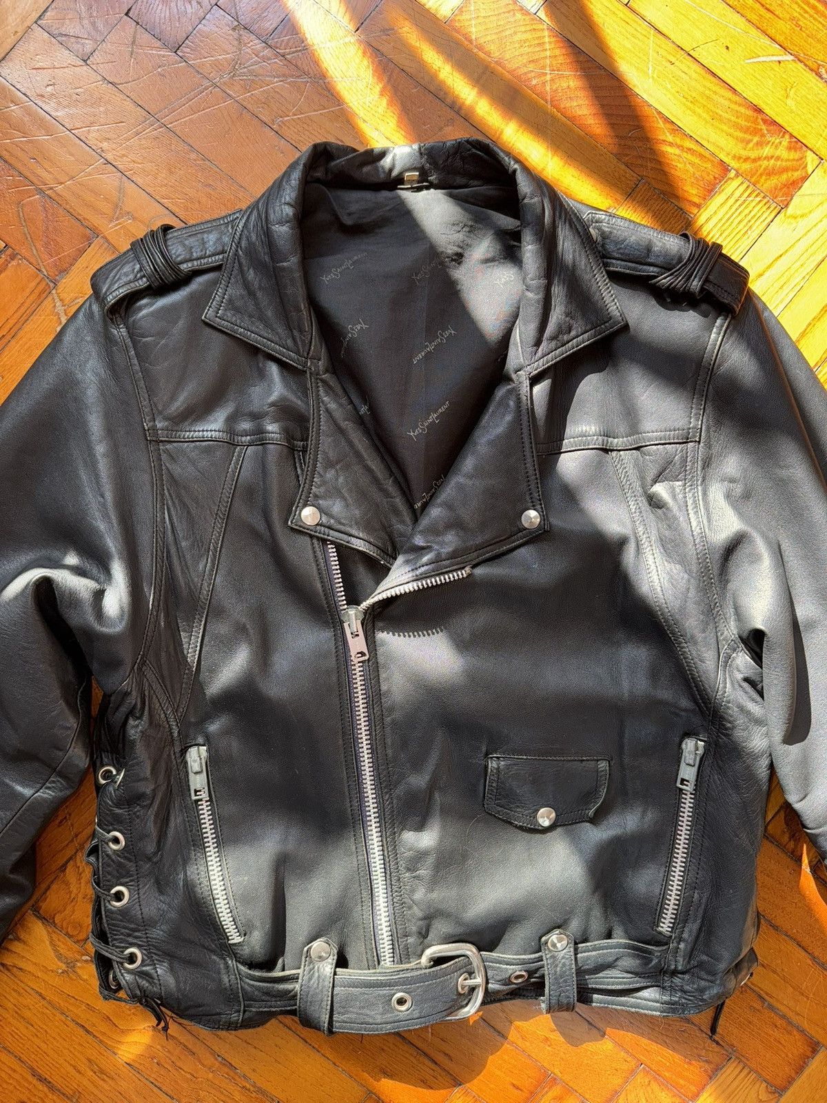 Yves Saint Laurent Yves saint Laurent jacket model Perfecto Size US L / EU 52-54 / 3 - 2 Thumbnail