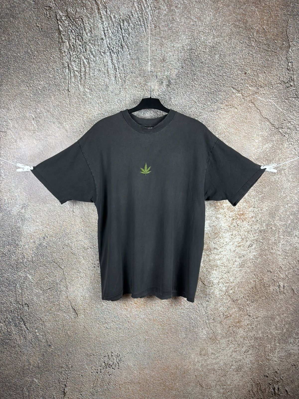 Vintage 90s Marijuana Single Stitch Trashed t shirt tee Made in USA Size US XL / EU 56 / 4 - 1 Thumbnail