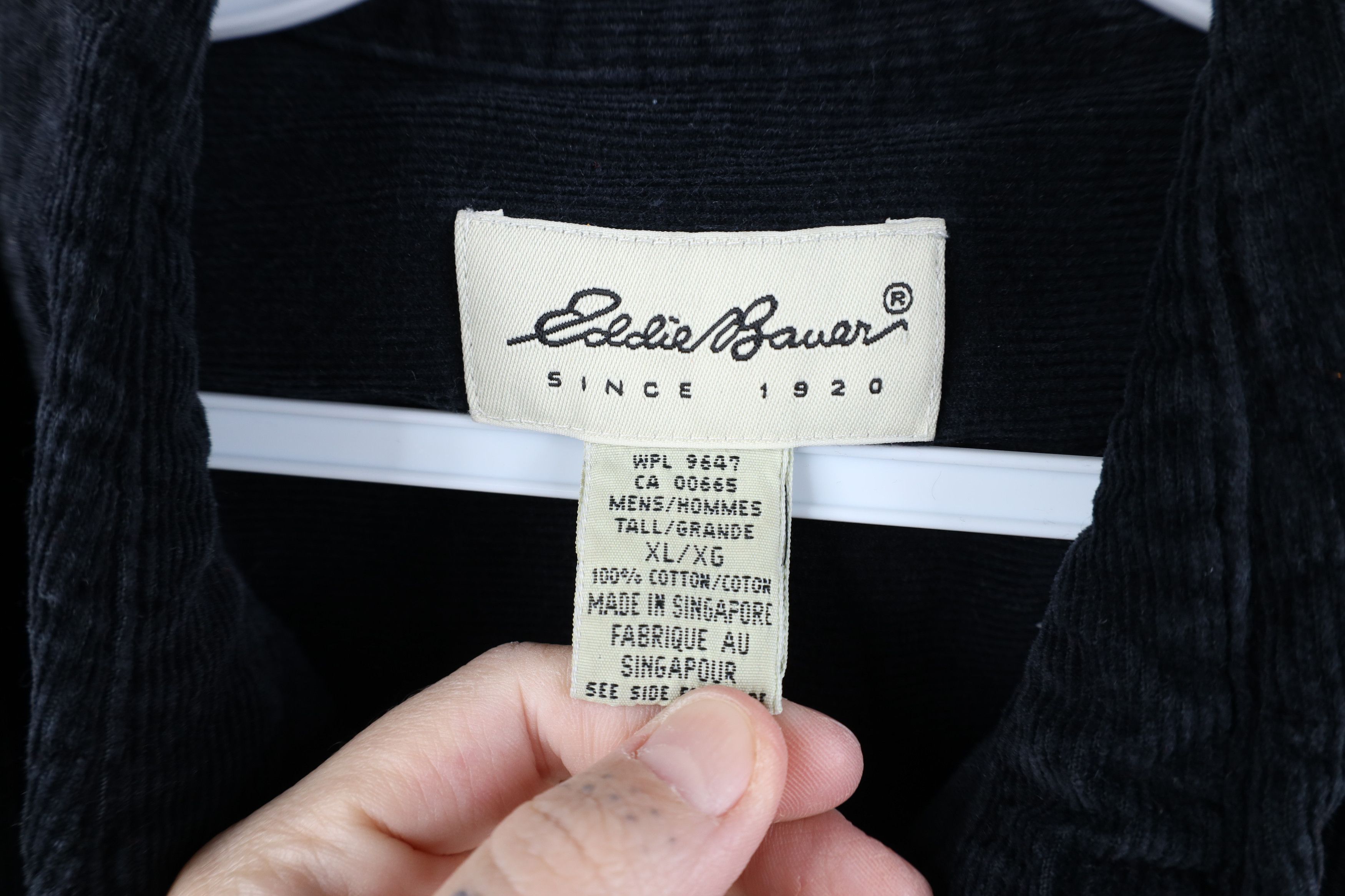 Eddie Bauer Vintage 90s Eddie Bauer Corduroy Collared Button Down Shirt Size US XL / EU 56 / 4 - 11 Thumbnail