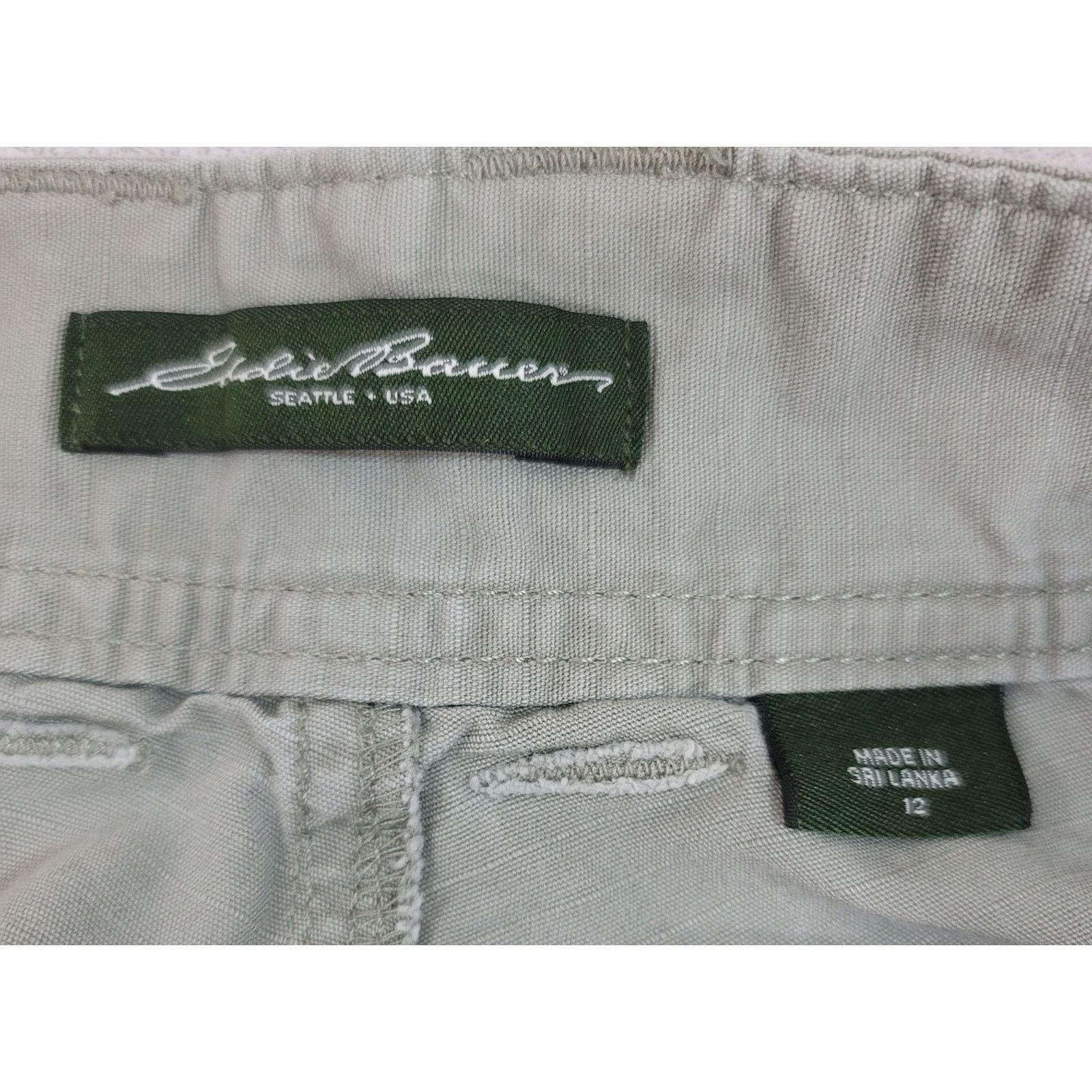 Eddie Bauer Eddie Bauer Army Green Cropped Pant 12 Roll Tab Button Leg Size 34" / US 12 / IT 48 - 4 Thumbnail