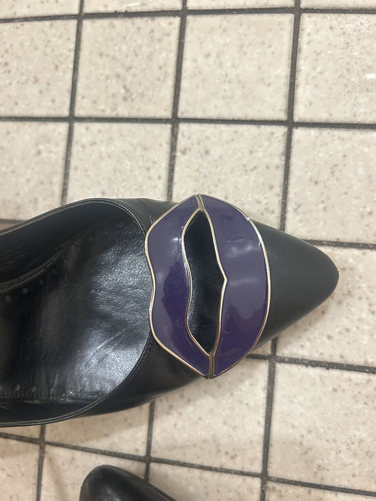 Yves Saint Laurent Yves Saint Laurent by Tom Ford Dali Lip Heel Size US 9 / IT 39 - 3 Thumbnail