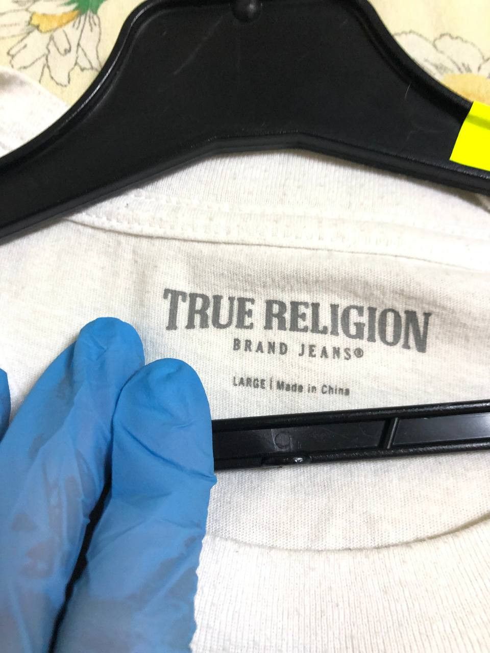 True Religion True Religion Mens White and Gold Logo Size L / US 10 / IT 46 - 5 Thumbnail