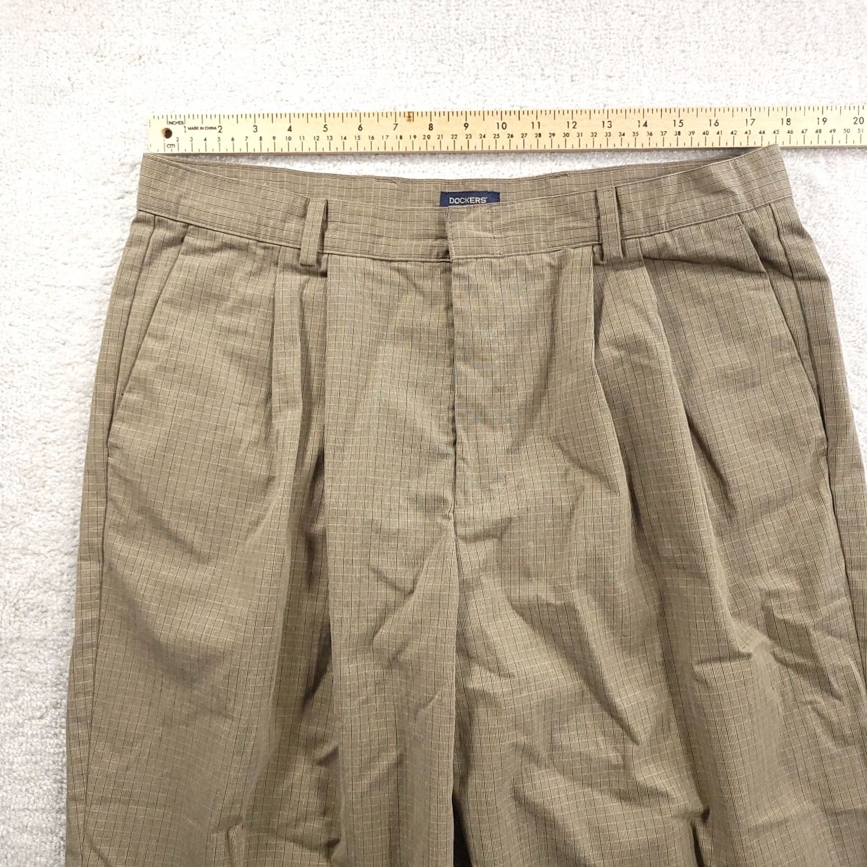 Dockers VINTAGE Dockers Pleated Casual Pants Men’s 38x34 Beige 36x31 Regular Straight 80s 90s Classic Clothes Mens Size US 38 / EU 54 - 3 Thumbnail