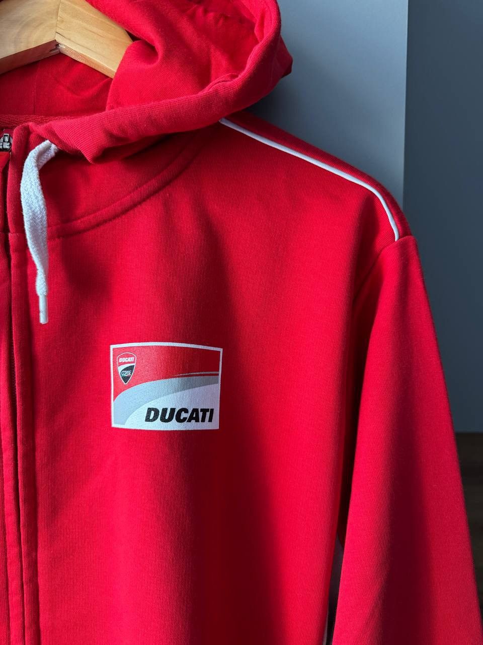 Ducati Vintage Ducati 04 Corse Valentino Rossi Moto Racing Hoodie Size US XL / EU 56 / 4 - 2 Thumbnail
