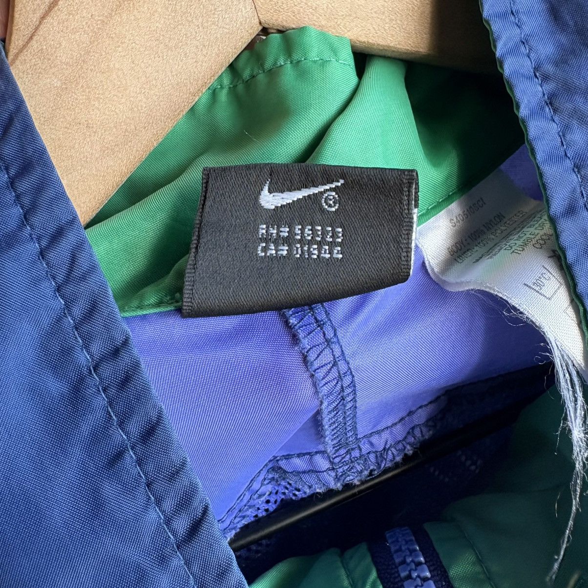 Nike Nike vintage windbreaker jacket. XL. NAVY BLUE with green Size US XL / EU 56 / 4 - 9 Thumbnail