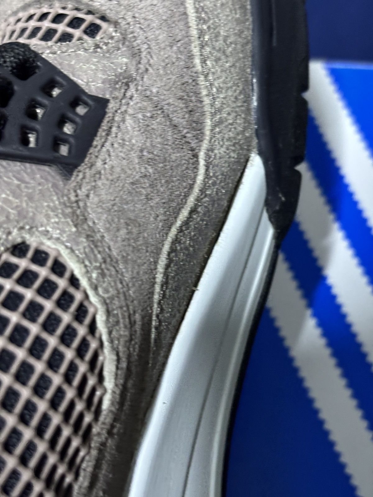 Jordan Brand Jordan 4 Retro Taupe Haze 2021 Size 9 Size US 9 / EU 42 - 9 Thumbnail