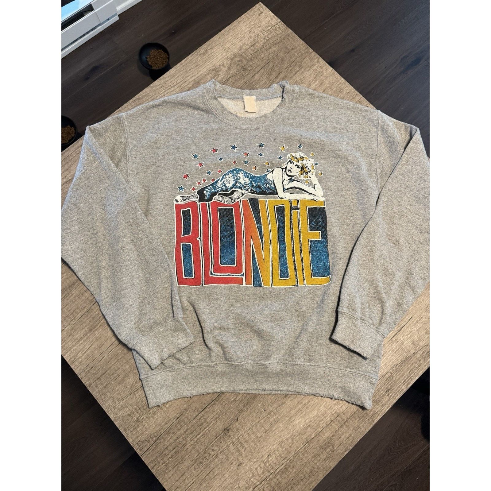 MadeWorn BLONDIE MADE WORN BRAND SWEATSHIRT SZ M RETRO VINTAGE STYLE Size US M / EU 48-50 / 2 - 1 Thumbnail