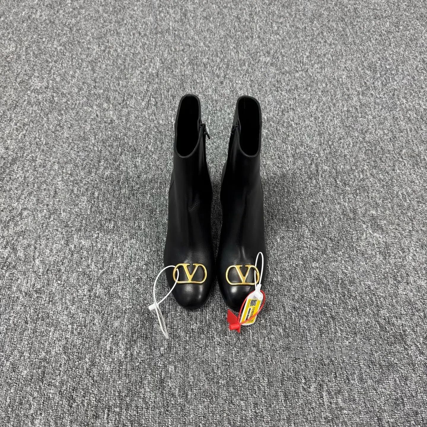 Valentino Valentino Gold buckle; black pointed-toe; high-heeled shor Size US 9 / IT 39 - 2 Thumbnail