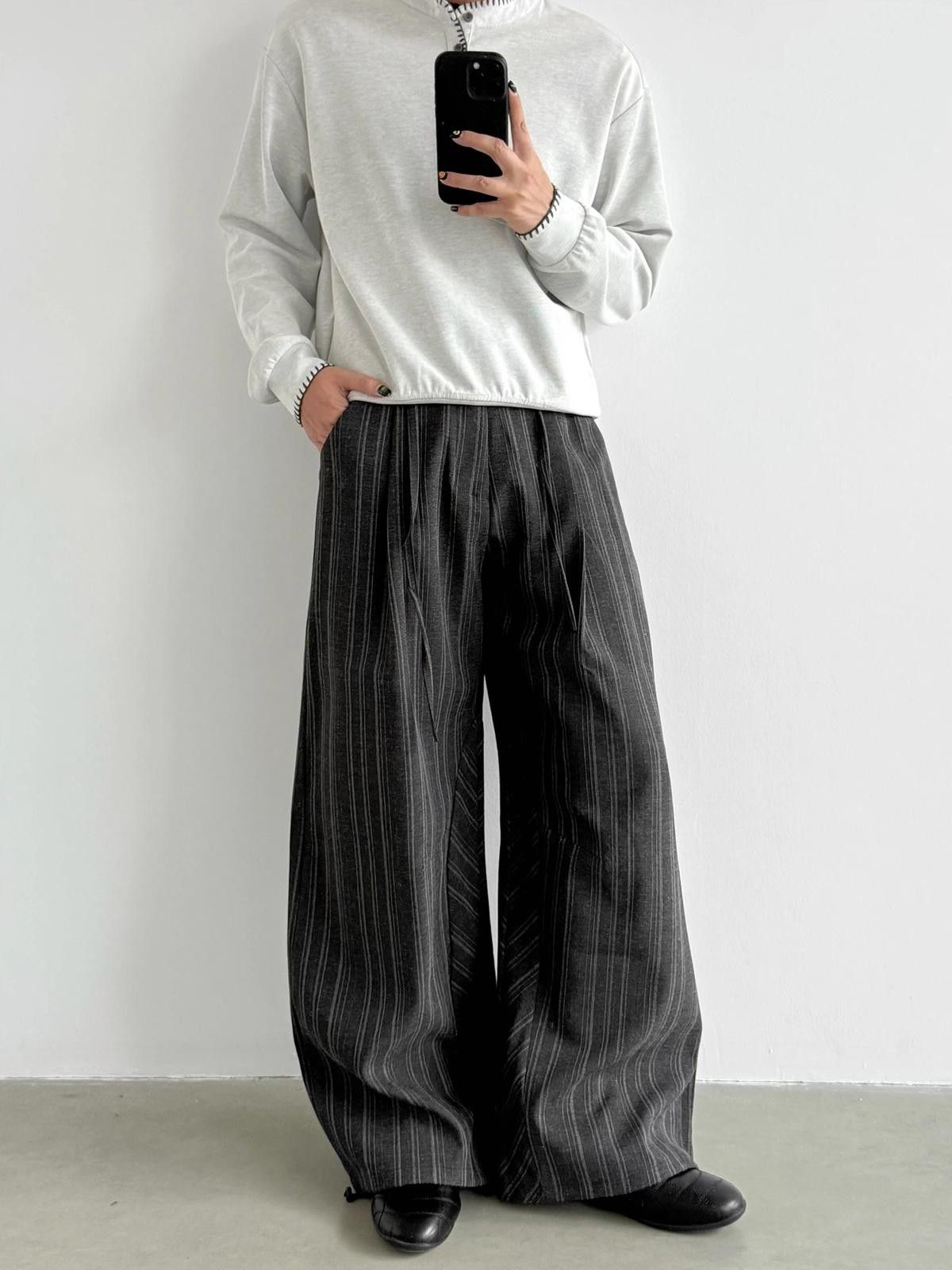 Vintage Black Pinstripe Wide Leg Pants, Loose Fit Trousers Size US 28 / EU 44 - 4 Thumbnail