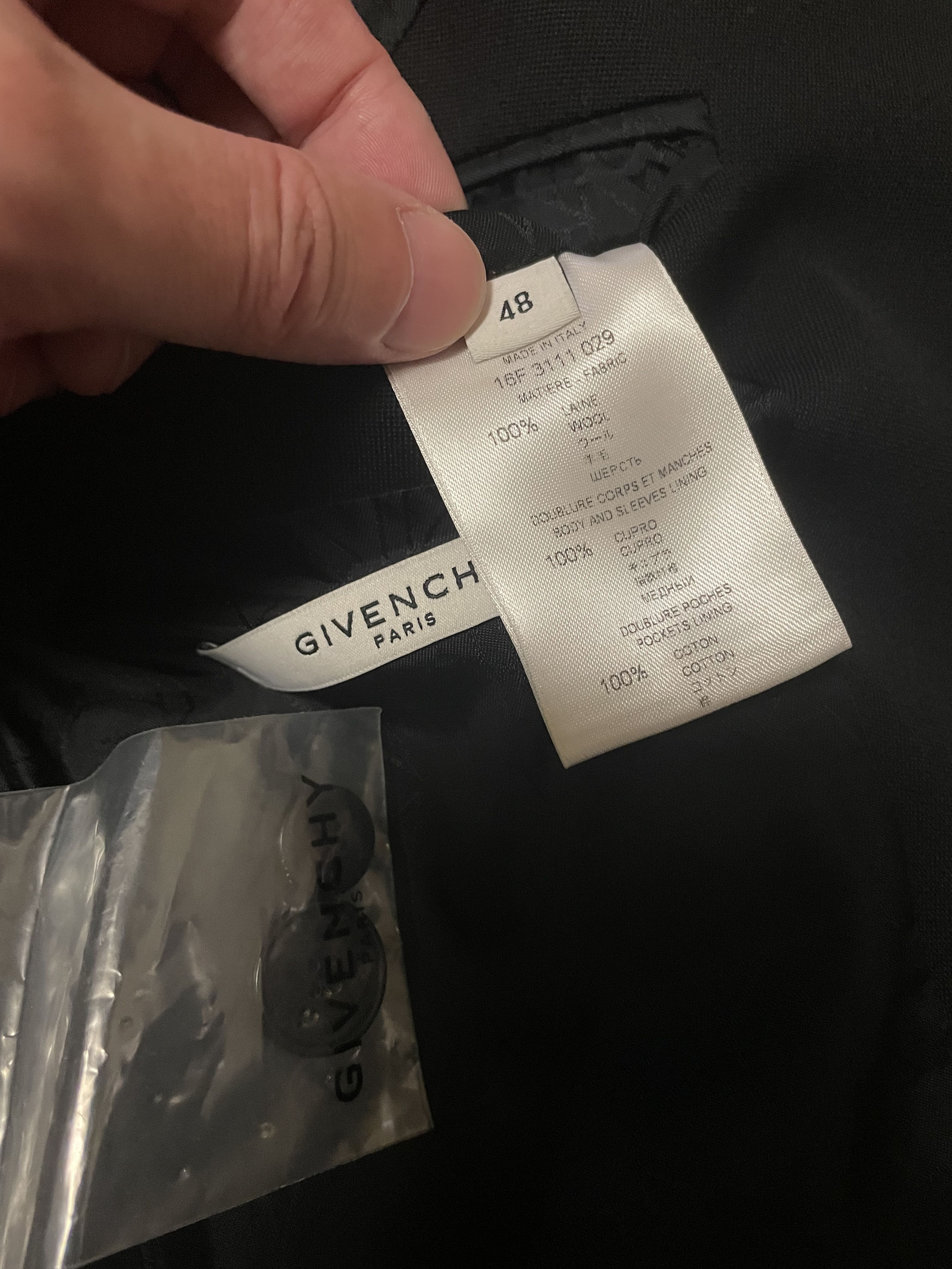 Givenchy Givenchy black wool blazer diamonds size 48 like new Size 48R - 6 Thumbnail