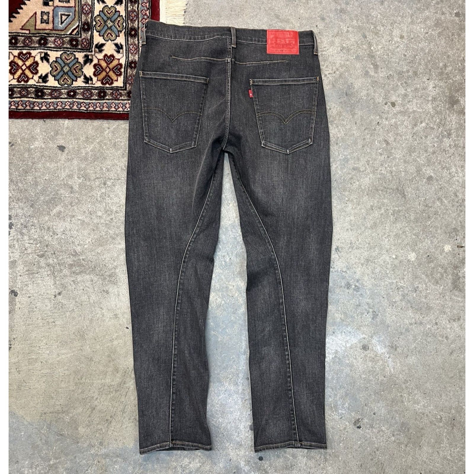 Jean Levi’s Engineered LEJ 502 Premium Homme - Taille W32 L30, Coupe Slim Délavé - Occasion Très Bon état