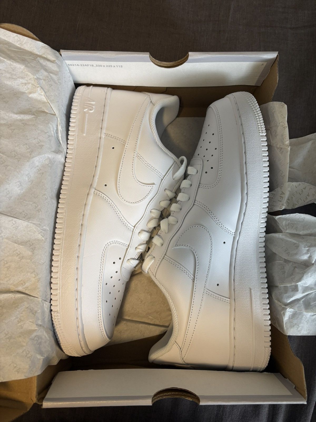 Nike Nike Air Force 1 Size US 11 / EU 44 - 3 Thumbnail