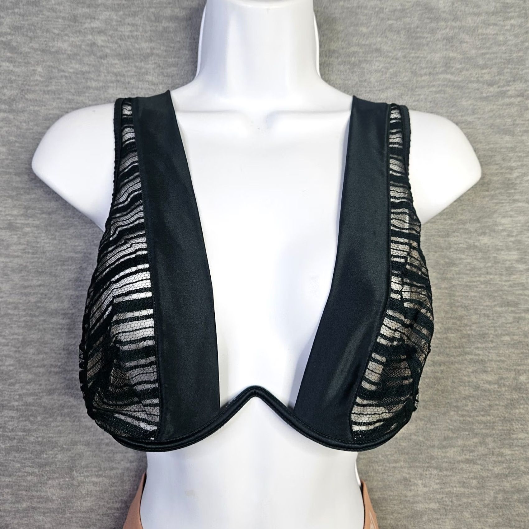 Vintage Livy Lace & Satin Underwire Bra Strappy Back Bralette Unlined Lingerie Sz 34C Blue 34C Womens Top Shirt Bra Size ONE SIZE - 2 Thumbnail