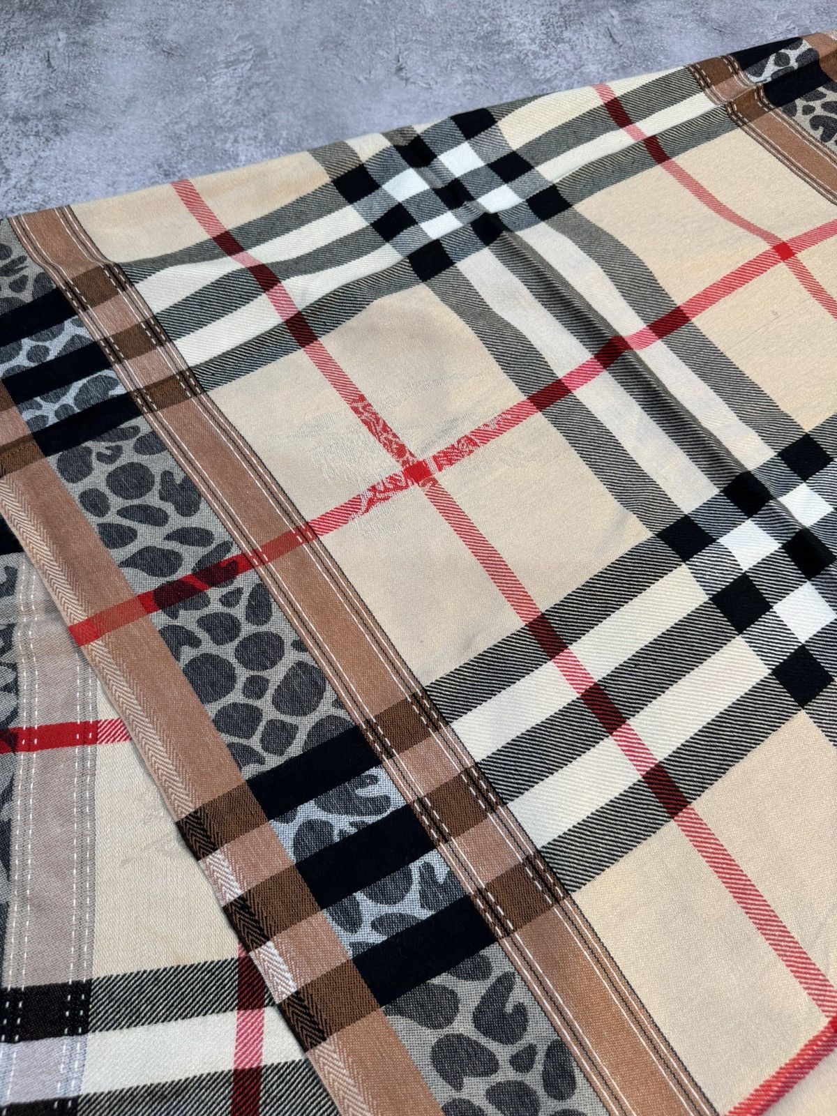 Burberry Burberry Cashmere Vintage Scarf Size ONE SIZE - 6 Thumbnail