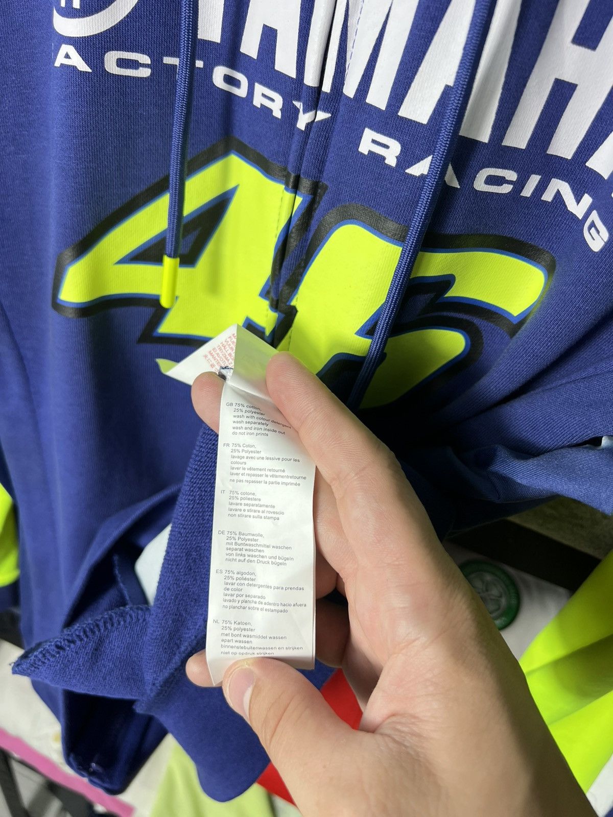 Yamaha Vintage Y2K Yamaha VALENTINO ROSSI 46 Hoodie Rare Retro Hype Size US XL / EU 56 / 4 - 15 Thumbnail