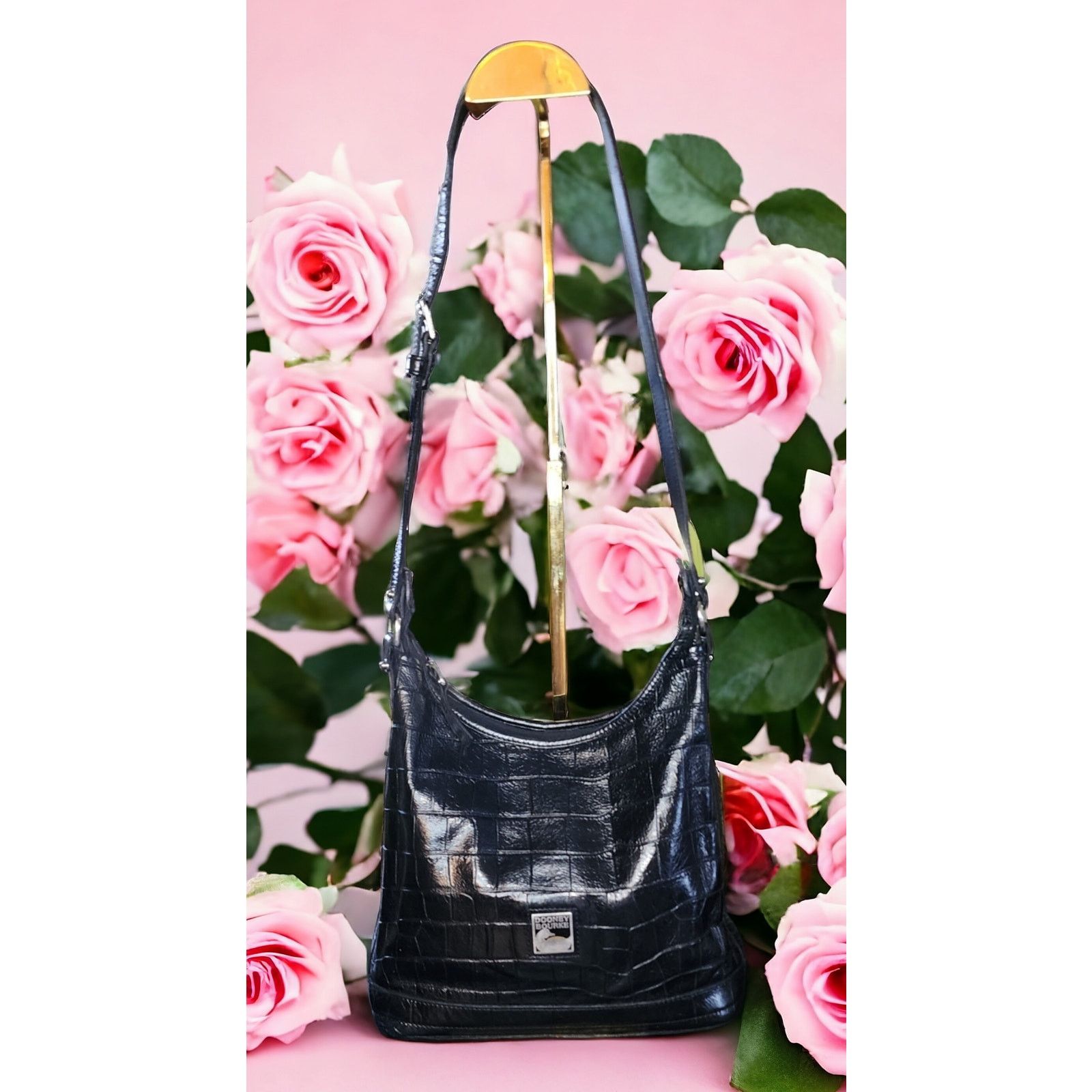 Dooney & Bourke Dooney & Bourke Leather Handbag Embossed Alligator Size ONE SIZE - 1 Thumbnail