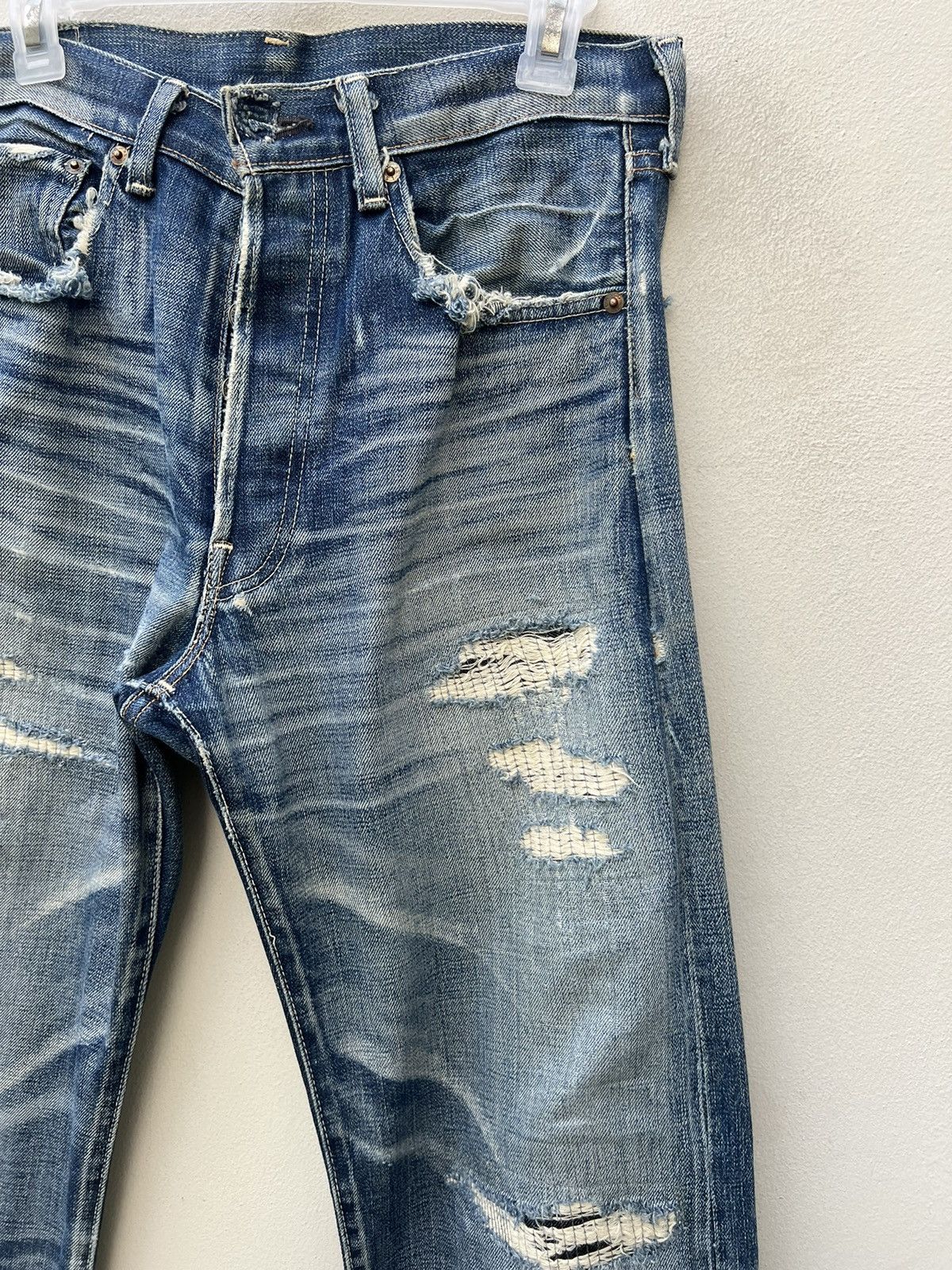 Levi's Vintage Clothing × Vintage Vintage 2005 LVC Levi’s 501 E Trashed Denim Selvedge Jeans Size US 32 / EU 48 - 10 Thumbnail