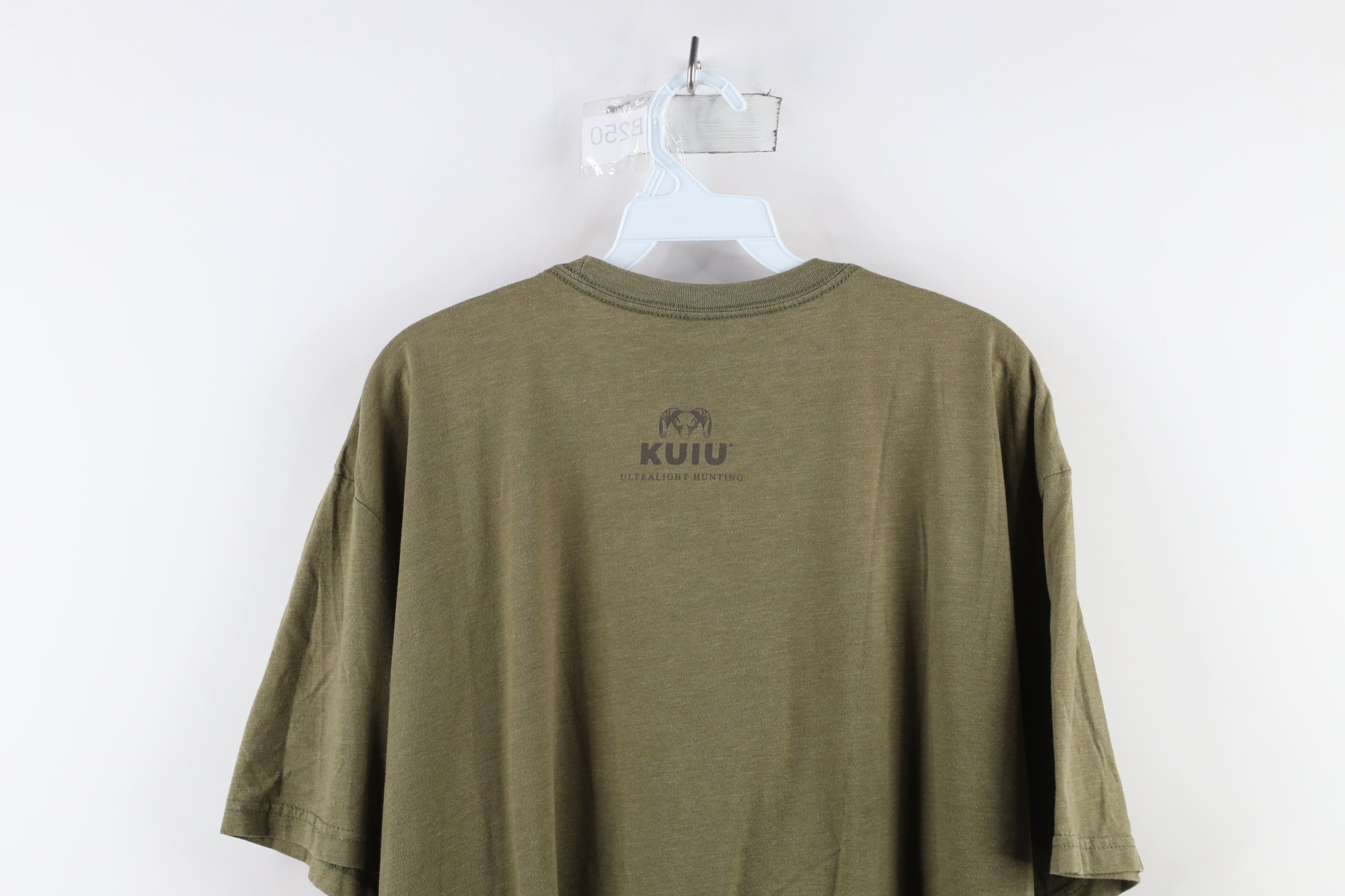 Vintage Kuiu Spell Out Ultralight Hunting Short Sleeve T-Shirt Green Size US XXL / EU 58 / 5 - 10 Thumbnail