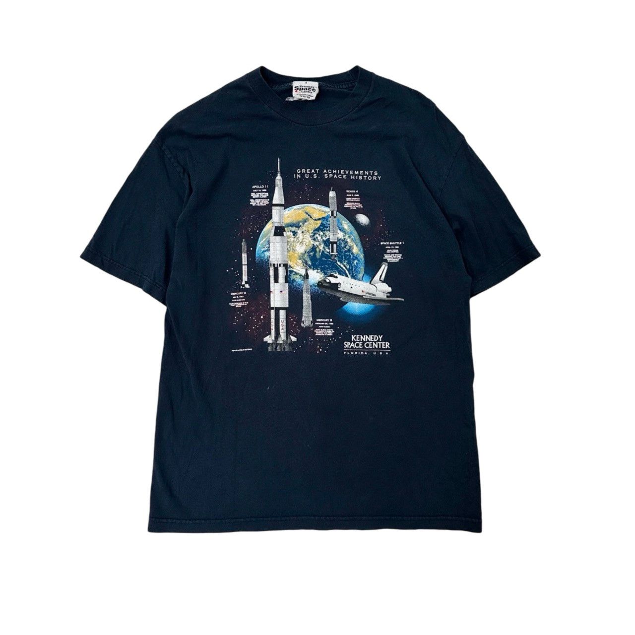 Vintage Vintage 00s Kennedy Space Station Graphic Space T Shirt Size US XL / EU 56 / 4 - 1 Thumbnail