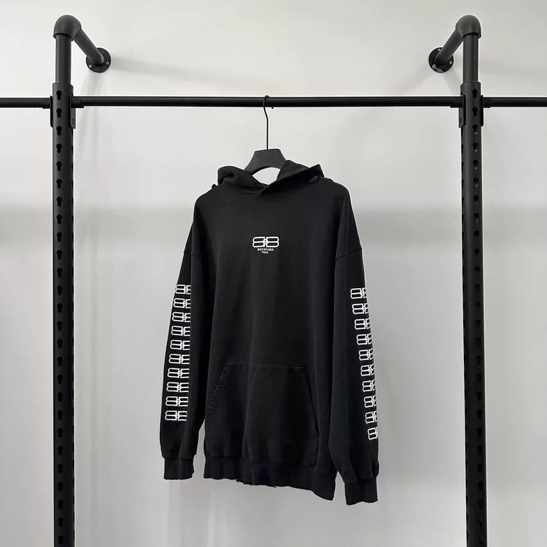 Balenciaga Balenciaga BB Pairs Icon Hoodie Size US L / EU 52-54 / 3 - 1 Thumbnail