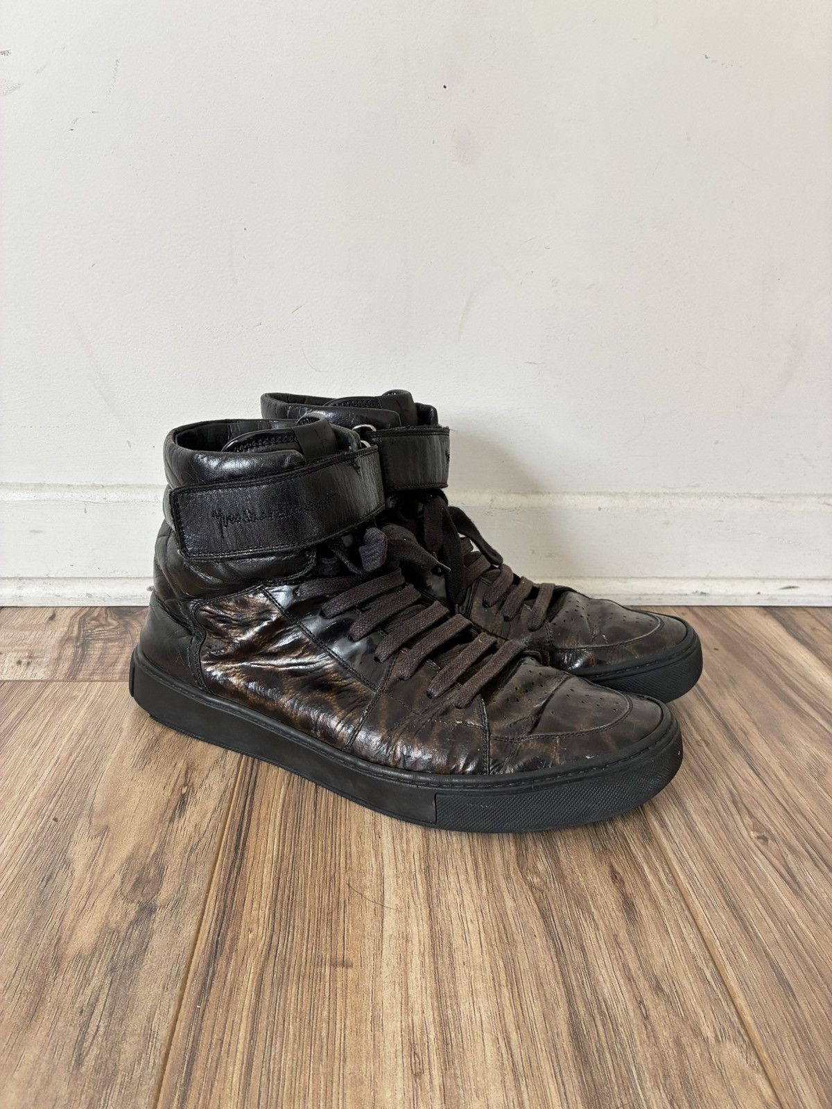 Yves Saint Laurent Saint Laurent mens high top embroidered logo