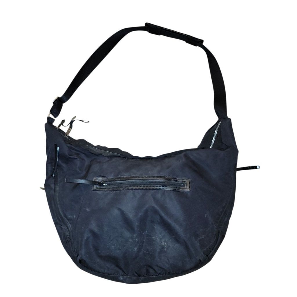 Lululemon Lululemon Large Resolution Expandable Crossbody Sling Bag Size ONE SIZE - 2 Thumbnail