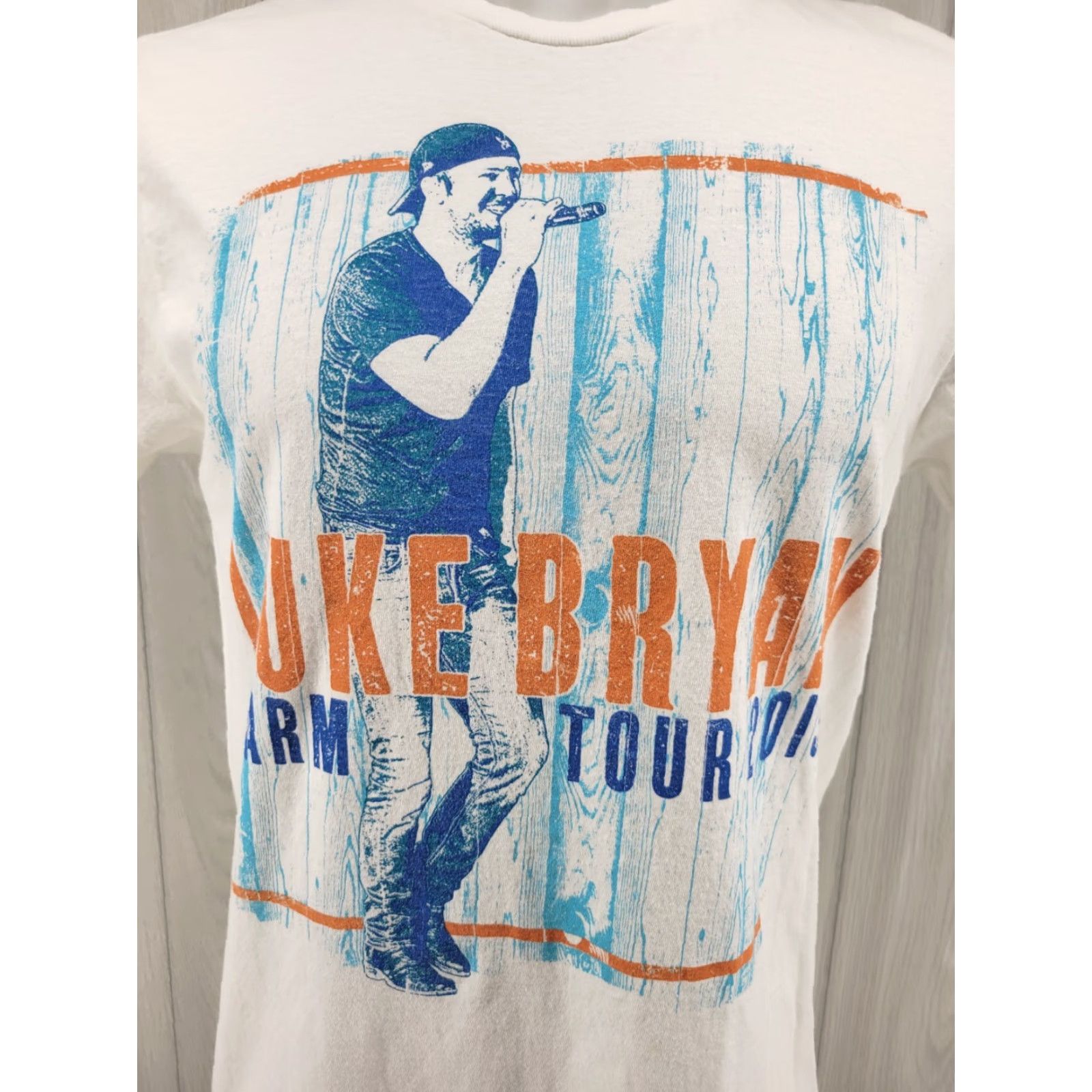 Vintage Luke Bryan Farm Tour 2015 White Mens Tshirt Top Tee Shirt Graphic - Size Medium Size US M / EU 48-50 / 2 - 2 Thumbnail