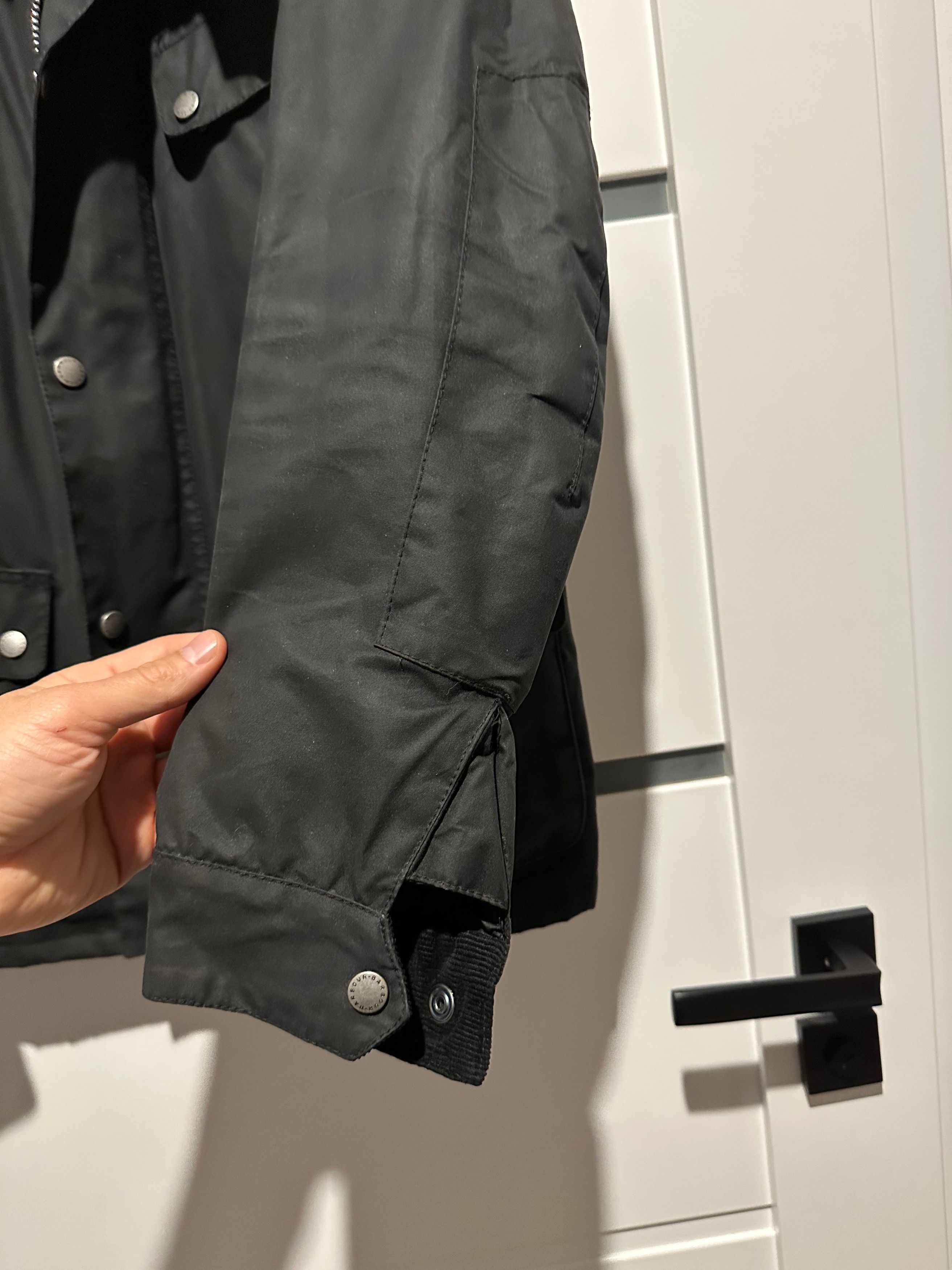 Barbour Barbour International Duke black waxed jacket MWX0337BK91 Size US S / EU 44-46 / 1 - 8 Thumbnail