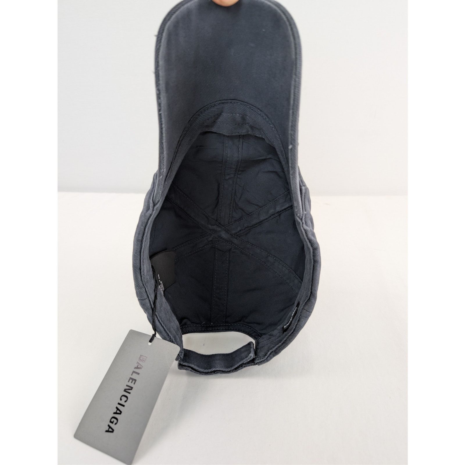 Balenciaga o1rshd1 Size: L / Cotton Drill BB Sprayed Cap / Hat in Grey Size ONE SIZE - 8 Thumbnail