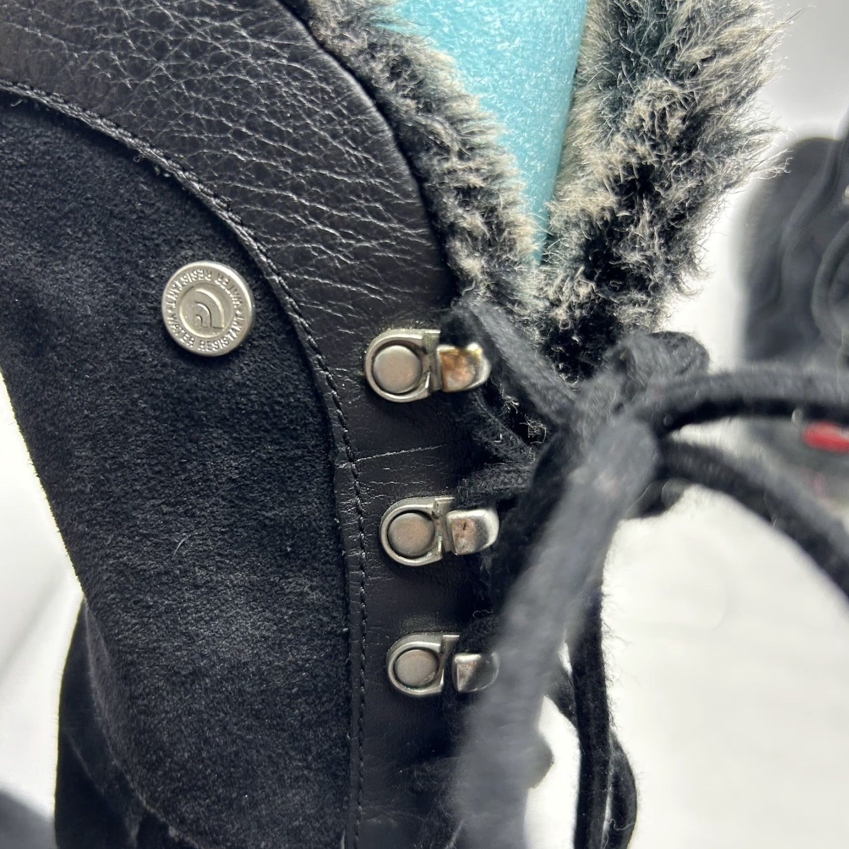The North Face VINTAGE? The North Face Boots Womens Black Suede Primaloft 200 Mocassin Mid-Calf Snow Boot Womens 7 Black The North Face Janey"} Size US 10 / IT 40 - 7 Thumbnail