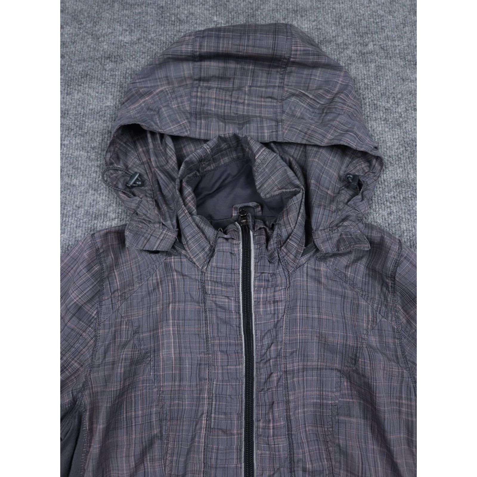 Lululemon Lululemon Run Back On Track Jacket Womens Size 6 Gray Plaid Hooded Zip Front Regular Size M / US 6-8 / IT 42-44 - 5 Thumbnail