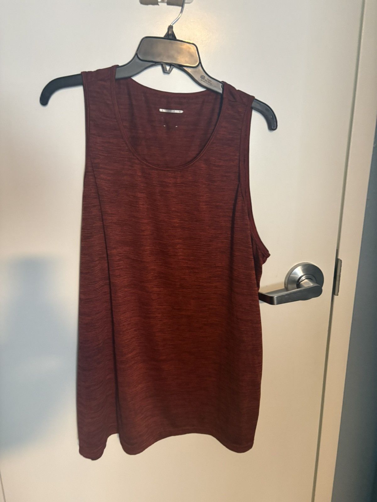 Other Red Heather Scoop Neck Activewear Tank Top for Men Size US XL / EU 56 / 4 - 6 Thumbnail