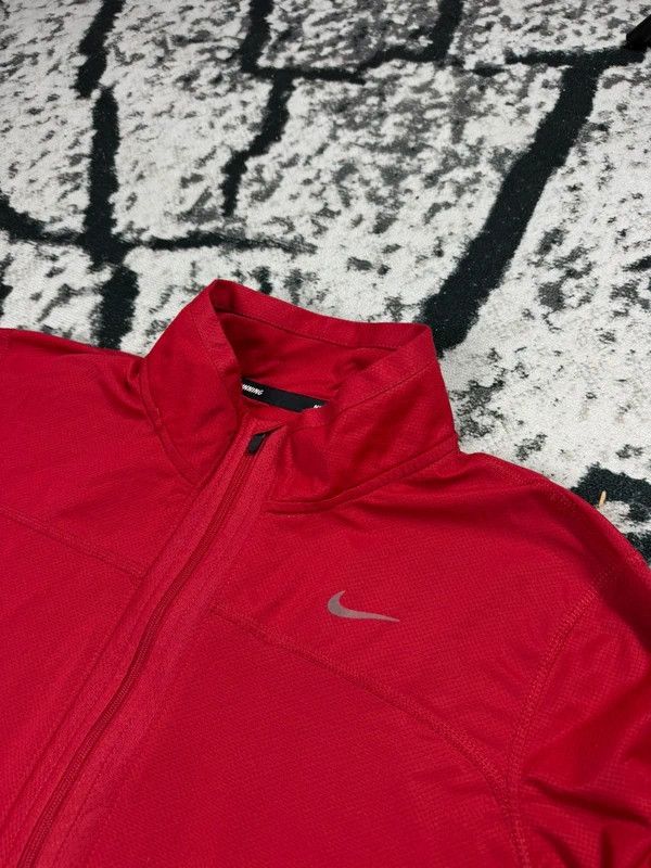 Nike Nike dri fit sports sweatshirt red M Size US M / EU 48-50 / 2 - 3 Thumbnail