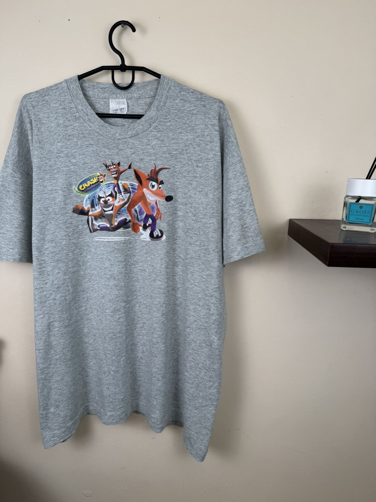 Other Vintage Crash Bandicoot T shirt 2000 PS1 Game Sz XL Grey Size US XL / EU 56 / 4 - 7 Thumbnail