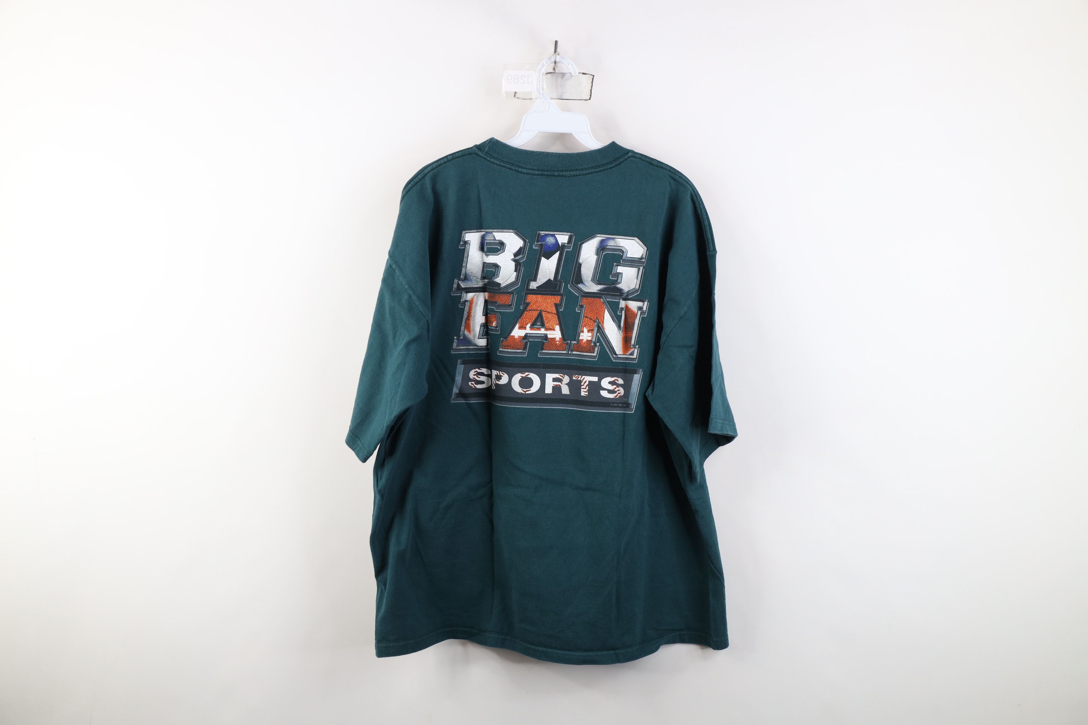 Vintage Vintage 90s Streetwear Big Sports Fan Short Sleeve T-Shirt Size US L / EU 52-54 / 3 - 11 Thumbnail